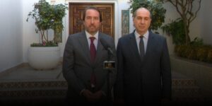 رئيس مجلس التجديد الاقتصادي الجزائري.. كمال مولى يؤكد: المتعاملون الاقتصاديون ملزمون بالنهوض بالصادرات خارج المحروقات