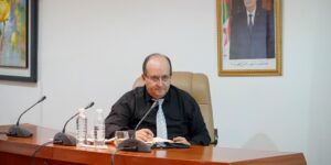 سيفي يأمر بوضع منصة لجمع المعلومات الإحصائية بمشاركة المؤسسات الناشئة