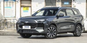 بدء مبيعات سيارة شيري Fengyun T8 الهجينة في الصين