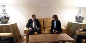 عرقاب يتباحث سبل تعزيز التعاون والاستثمار مع الرئيسة المديرة العامة للشركة الإيطالية “زهيرو”