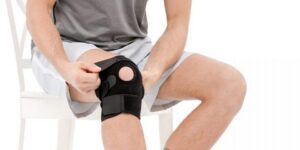 دعامة الركبة.. للتغلب على التيبس وتخفيف آلام التهاب المفاصل