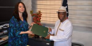 الرئيس الليبيري يشيد بالمكانة المرموقة للجزائر على الصعيد الإفريقي