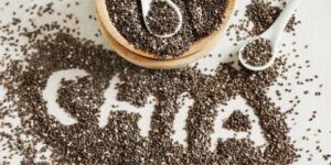 خاصة في هذا الوقت من السنة.. فوائد تناول مشروب بذور الشيا والحلبة صباحًا