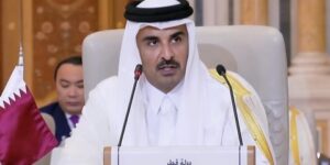 أمير قطر يبحث مع وفد من حماس مستجدات مفاوضات وقف إطلاق النار