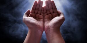 بين الحسنة والسيئة