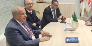 مشروع “ممر الهيدروجين الجنوبي” : حشيشي يشارك بروما في منتدى أعمال  الدول المعنية