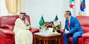 اللواء بخوش يلتقي السفير السعودي بالجزائر لتعزيز التعاون الجمركي المشترك بين البلدين