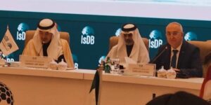 فايد يشير إلى التحديات الراهنة والصعوبات التي تواجه البلدان الأعضاء في البنك الإسلامي للتنمية