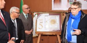 إصدار طابع بريدي جديد تثمينا لجائزة رئيس الجمهورية للأدب واللغة الأمازيغية