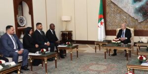 رئيس الجمهورية يستقبل أعضاء مكتب المجلس الأعلى للشباب