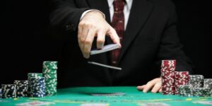 العلم والإيمان.. الحكمة من تحريم الميسر والقمار