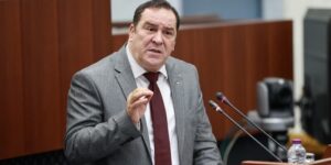 مزيان يحذر من خطورة الاعتماد على المصادر المشبوهة وغير رسمية للحصول على المعلومات