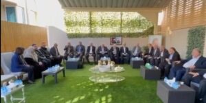 قادة الفصائل يزورون منزل هنية صبيحة وقف إطلاق النار بغزة