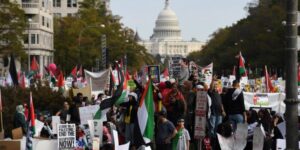 مناصرون للفلسطين يحتجون أمام البيت الأبيض على استضافة “نتنياهو”