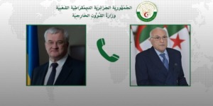 أحمد عطاف يتلقى مكالمة هاتفية من نظيره الأوكراني