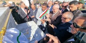 شرفة يضع حجر الأساس لمشروع إنجاز صومعة للتخزين الاستراتيجي للحبوب بسعة 100 ألف طن في بسكرة