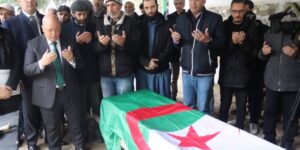 جثمان المجاهد إسماعيل محفوظ يوارى الثرى بمقبرة عين النعجة 