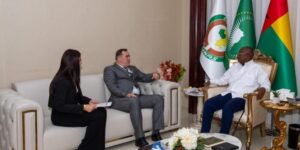 مزيان يسلم رسالة من الرئيس تبون إلى نظيره في غينيا بيساو لتعزيز التعاون المشترك بين البلدين