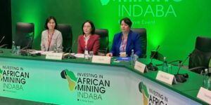 طافر تستعرض استراتيجية الجزائر لجذب الاستثمارات في المناجم