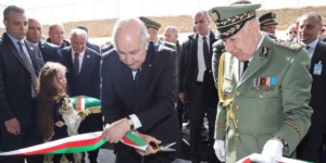 رئيس الجمهورية يدشن بالطارف مصنع تحلية مياه البحر “كودية الدراوش”