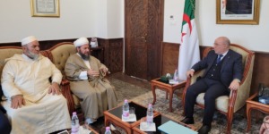 بلمهدي يستقبل رئيس الفدرالية الوطنية لموظفي الشؤون الدينية