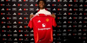 بعد أيدين هيفين.. مانشستر يونايتد يضم باتريك دورغو