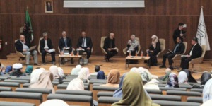 خبراء ومختصون من الجزائر وماليزيا يبحثون تحديات وآفاق تطوير الأوقاف في مائدة علمية مستديرة بدار القرآن