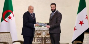 عطاف يُستقبل من قبل الرئيس السوري الانتقالي ويسلمه رسالة من الرئيس تبون