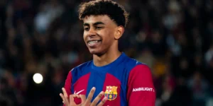 رغم صغر سنه.. لامين يامال يواصل صناعة التاريخ