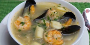 حساء فواكه البحر