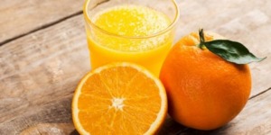 تقدم فوائد جمة للصائم.. خبراء تغذية يوصون بهذه الفاكهة في رمضان