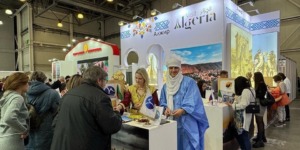 سفير الجزائر بروسيا يتباحث سبل رفع التدفق السياحي الروسي لبلادنا