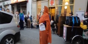 ممثلة البوليساريو بألمانيا نشيد بدور المرأة الصحراوية في معركتي التحرير والبناء