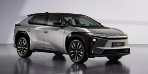 تويوتا bZ4X 2026