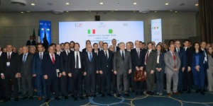 أنطونيو تاجاني: إيطاليا تسعى إلى تنويع استثماراتها في الجزائر