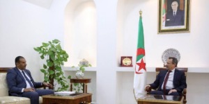 مشاريع الطرق الكبرى محور لقاء وزير الأشغال العمومية بنائب عن غرداية