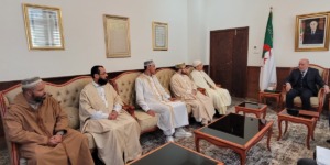 بلمهدي يستقبل الدفعة الثانية من الأئمة الموفدين إلى أكاديمية الأزهر العالمية