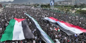 الشعبية تشيد بالردود النوعية للقوات المسلحة اليمنية على العدوان الأمريكي