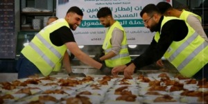 وهران.. تقديم أزيد من 7 ألاف وجبة يوميا عبر المساجد