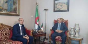 شايب يلتقي محافظ بنك الجزائر ويناقش معه تسهيل الإجراءات المصرفية والاستثمارية للجالية