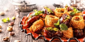 ما هو الوقت المثالي لتناول الحلويات في رمضان؟