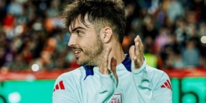 ريال مدريد يناقش طرد أسينسيو