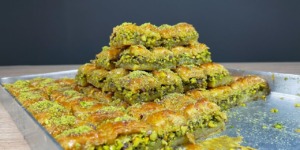 البقلاوة بالفستق