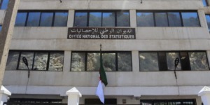 الوزير الأول يكشف عن إجراءات جديدة لتطوير الديوان الوطني للإحصائيات ورفع جودة أدائه