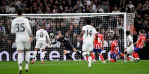 أنشيلوتي يؤكد: فقدنا الكثير من الكرات في مباراة صعبة