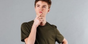 كيف تساعدين ابنك على تخطي علامات المراهقة الصعبة؟