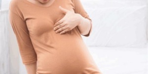 حرقة المعدة أثناء الحمل.. كيف تتخلصين منها؟