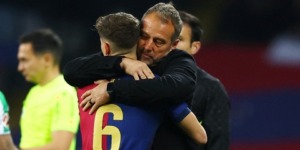 فليك راضٍ وسعيد بروح الفريق