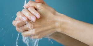 إِنَّ اللَّهَ يُحِبُّ المتطهرين