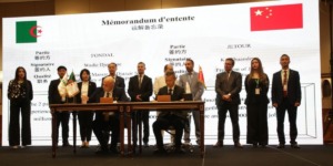 الجزائر والصين توقعان اتفاقيات شراكة استراتيجية في الصناعة.. الفلاحة وصناعة السيارات